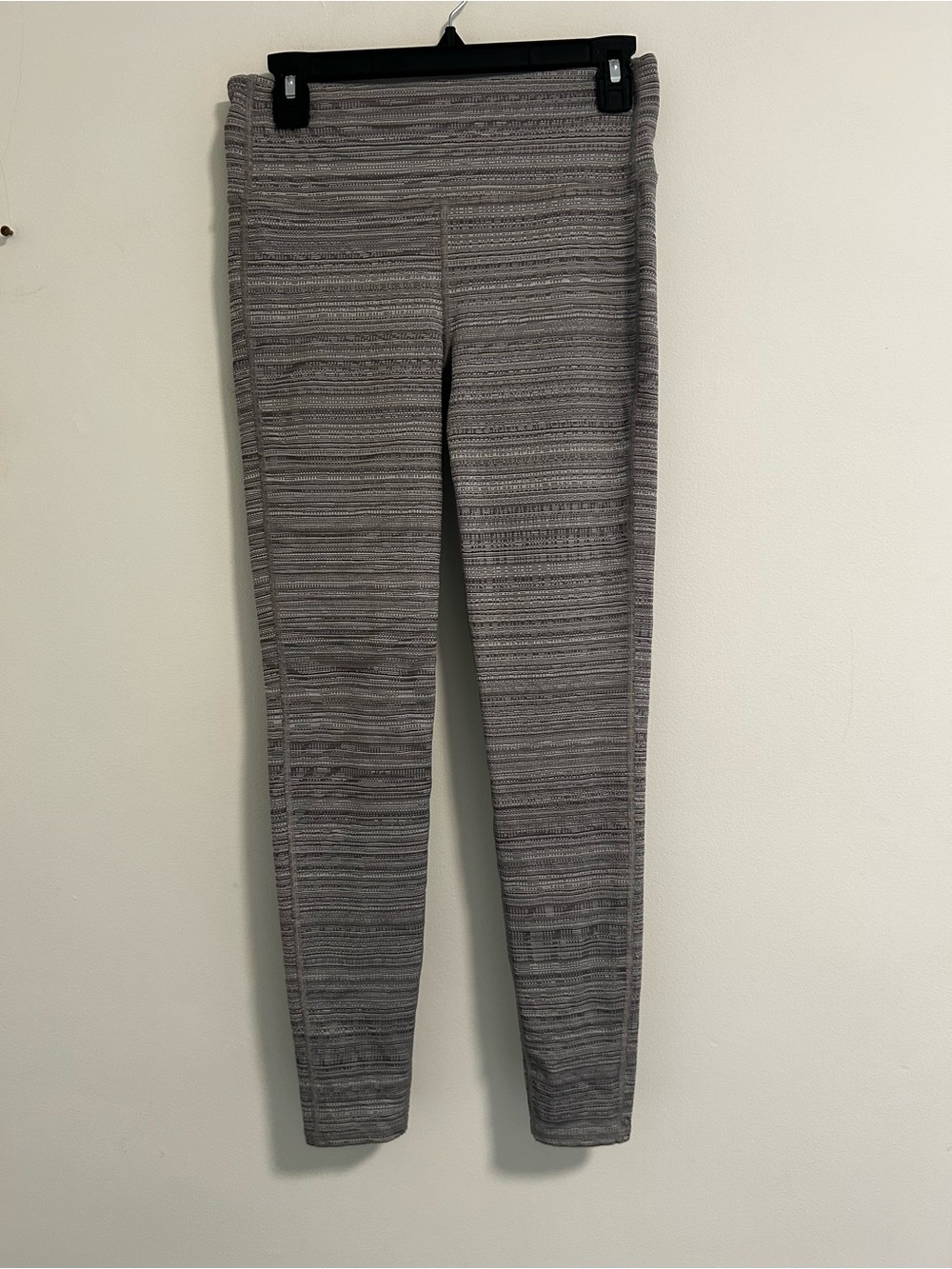Athleta Heathered Gray Textured Knit Leggings